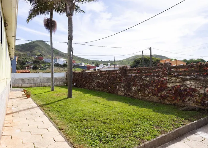 Con Jardin Y Barbacoa En El Centro De * La Laguna (Tenerife)