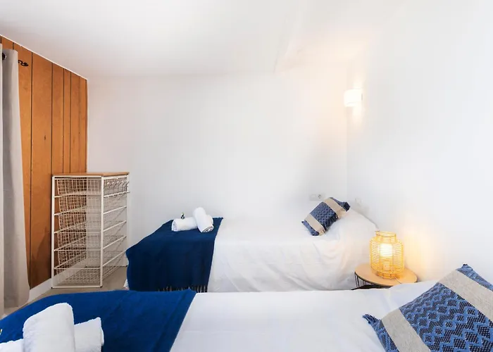 Con Jardin Y Barbacoa En El Centro De * La Laguna (Tenerife)